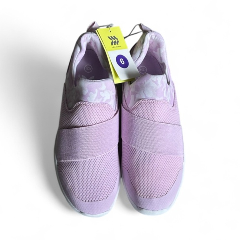 All In Motion Pink Slip-On Sneakers Women’s 6 Lightweight